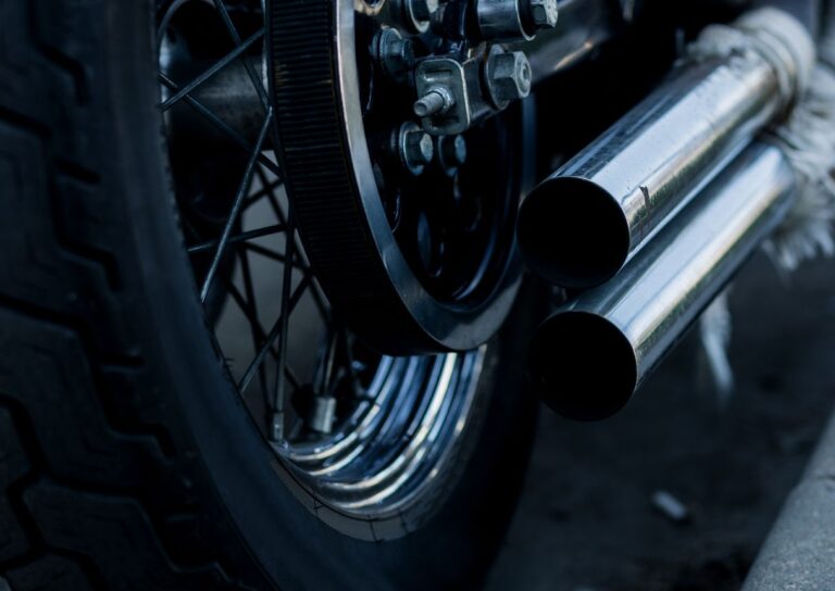 Con una novedosa iniciativa, un pueblo santafesino puso freno al ruido de motos con escape libre