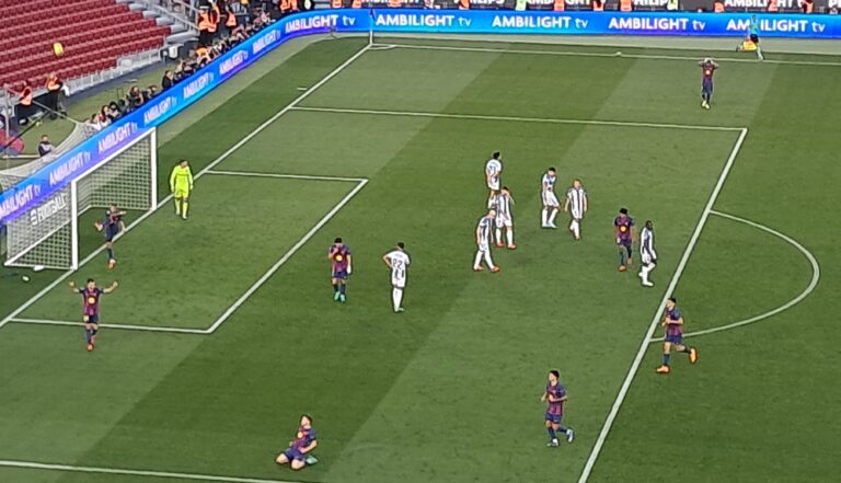 Fútbol/  FCB vs. Levante  en la Liga de España  25/26:  Levantate y anda