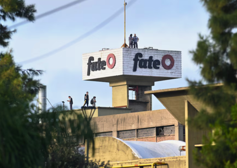 Cierra Fate: la histórica fabricante argentina de neumáticos despide a 920 empleados y deja de producir