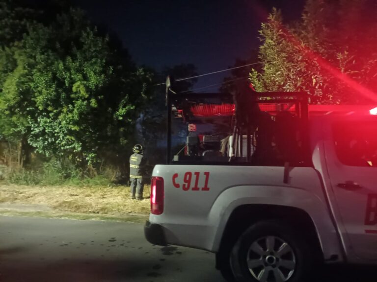 Incendio en tendido eléctrico de San Lorenzo fue controlado por Bomberos Zapadores