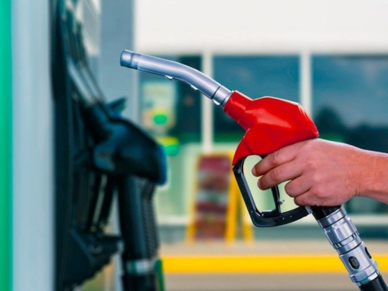 Combustibles: el Gobierno confirmó aumentos para marzo y abril