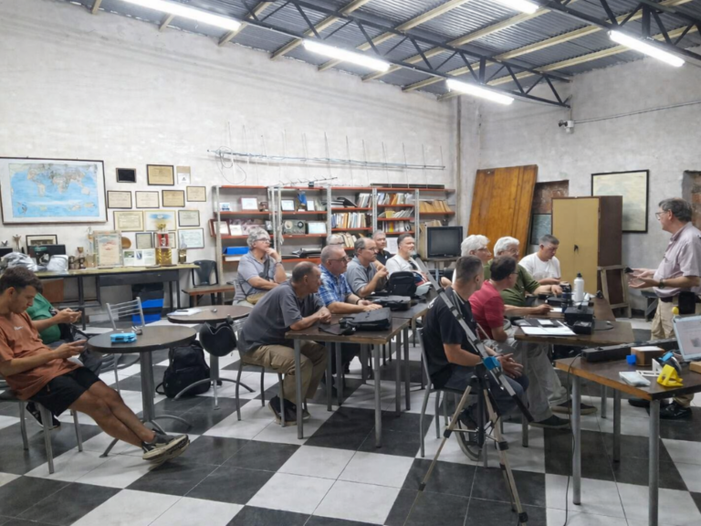 Rosario abre la inscripción a su curso de radioaficionados