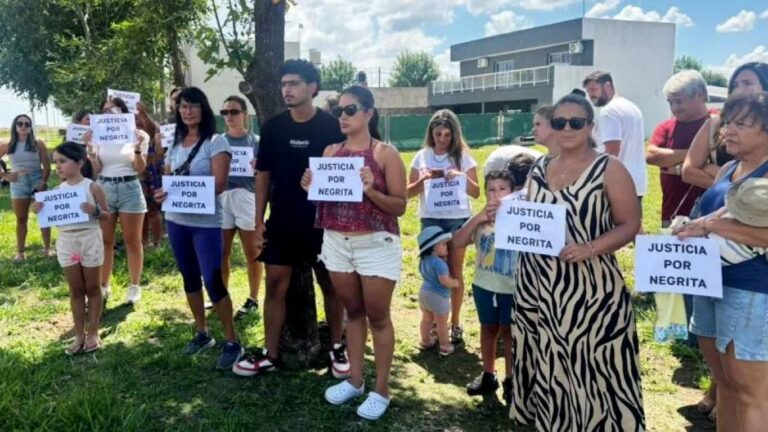 Ricardone se movilizó por la muerte de “Negrita”: la perra comunitaria que murió de un disparo
