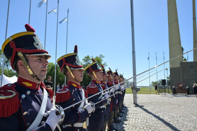 Con izamientos y un homenaje a los caídos, San Lorenzo empieza a conmemorar el combate de 1813