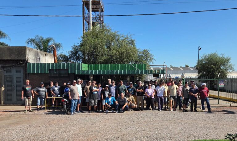 Crisis en IDM: trabajadores autoconvocados denuncian meses sin cobrar y reclaman respuestas urgentes