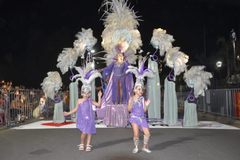 Puerto vibró al ritmo del Carnaval y el folclore en un fin de semana a pura fiesta
