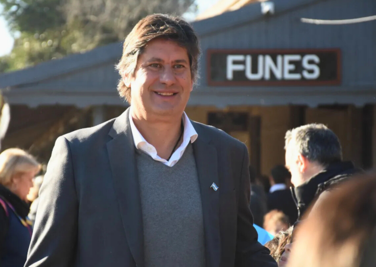 Denuncian por violencia de género al intendente de Funes: su esposa relató un clima de miedo en el hogar