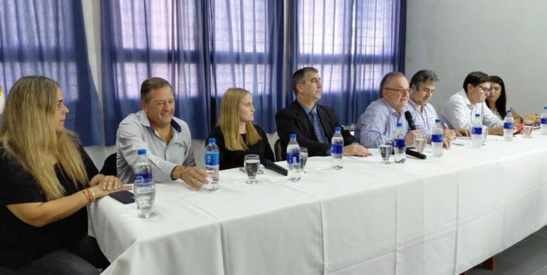 Tragedia en San Cristóbal: el agresor no tenía denuncias ni antecedentes escolares, pero sí un “contexto familiar muy complejo”