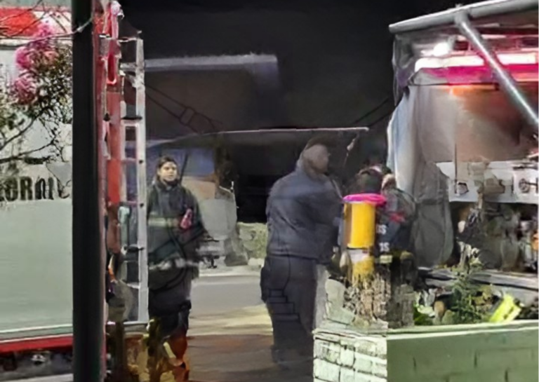 Incendio en una vivienda de San Lorenzo: un hombre sufrió quemaduras al intentar rescatar pertenencias