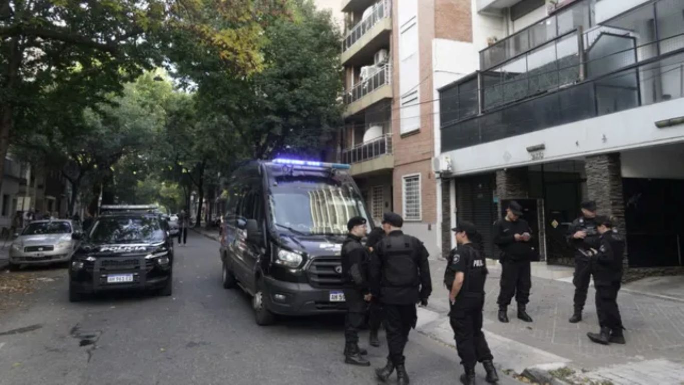 Rosario: Investigan la muerte de una pareja; apareció una carta del joven