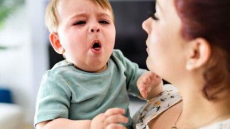 Alerta sanitaria en Argentina: aumentan los casos de coqueluche y piden reforzar la vacunación