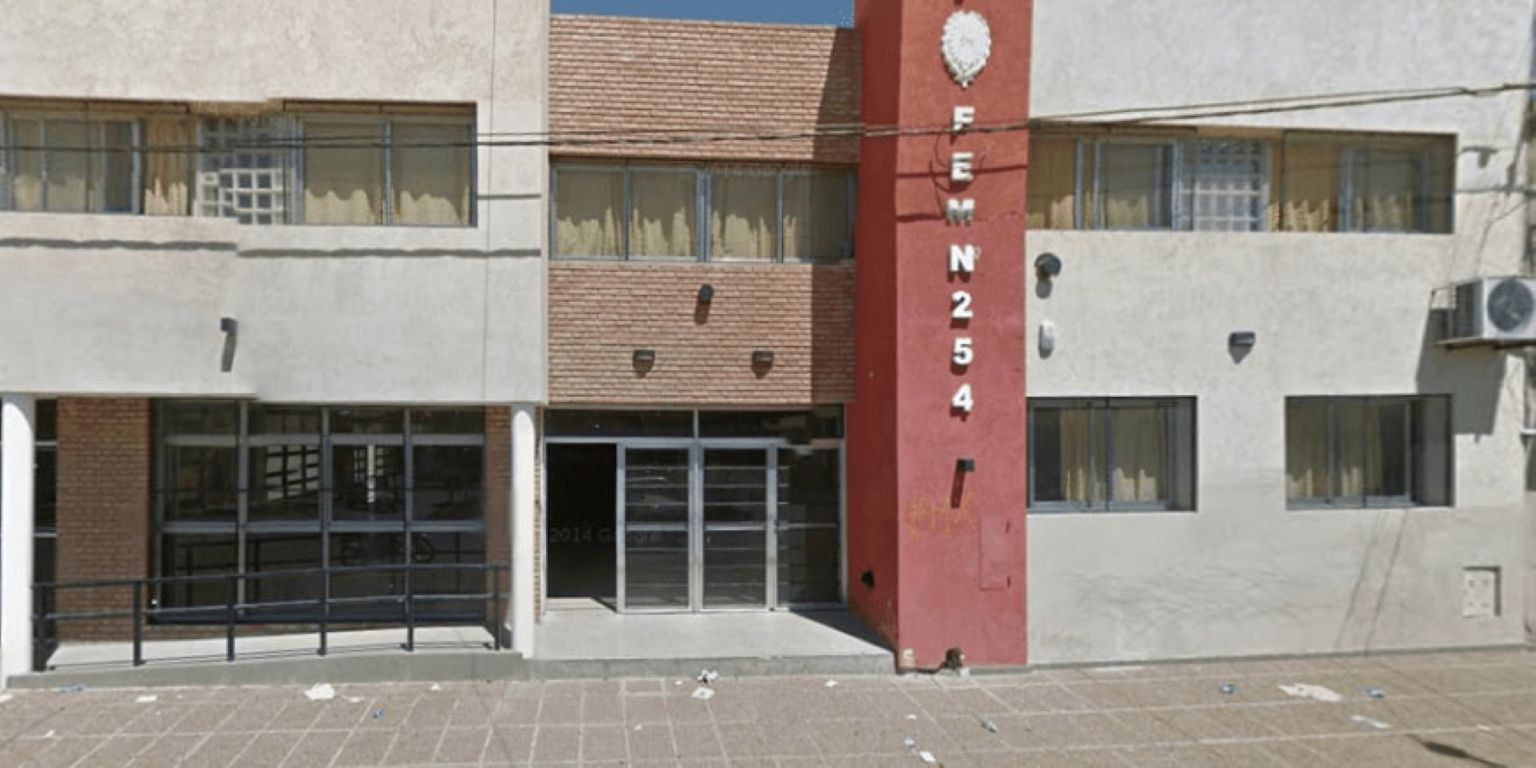 Fray Luis Beltrán: un operativo policial en una escuela fue por el resguardo de una menor y no está vinculado a amenazas