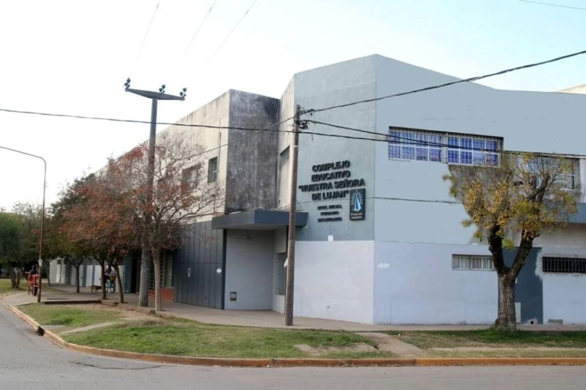 Alerta en una escuela de Pérez: detectaron a tiempo el presunto plan de un alumno para atacar a sus compañeros