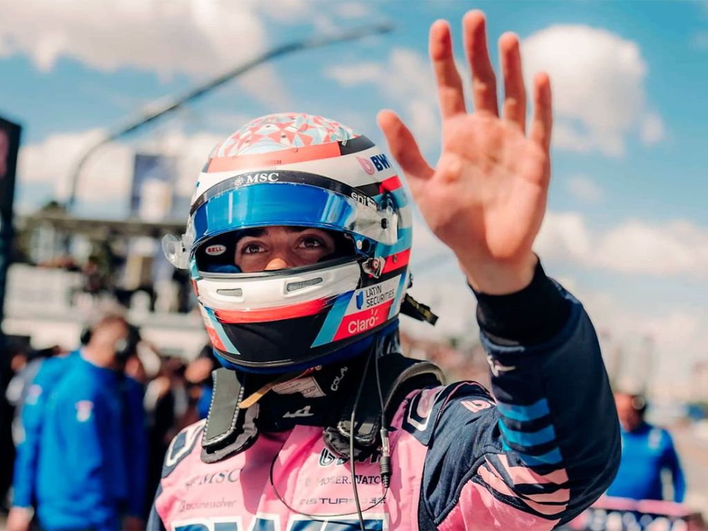 El fenómeno Franco Colapinto en Buenos Aires ante una multitud.