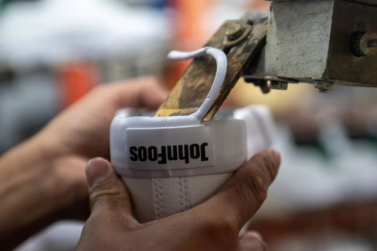 John Foos cierra su fábrica en Argentina y pasará a importar calzado desde China: 50 empleados en riesgo