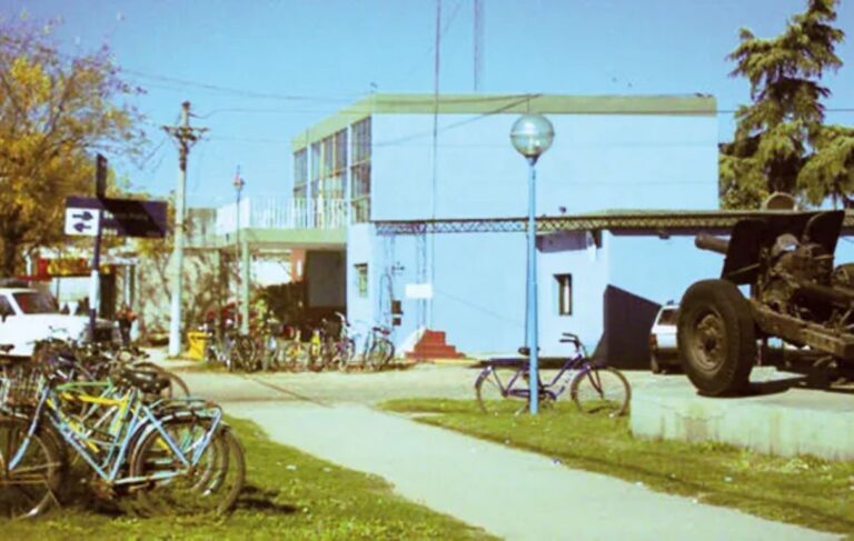 Preocupación en Fray Luis Beltrán: denuncian que la comisaría tiene un solo patrullero y piden el traslado de detenidos