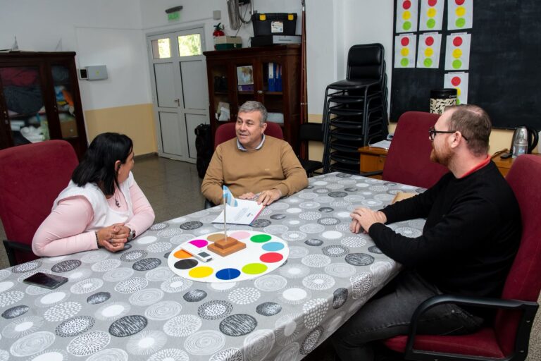 Millonario aporte para mejorar la infraestructura escolar en Timbúes