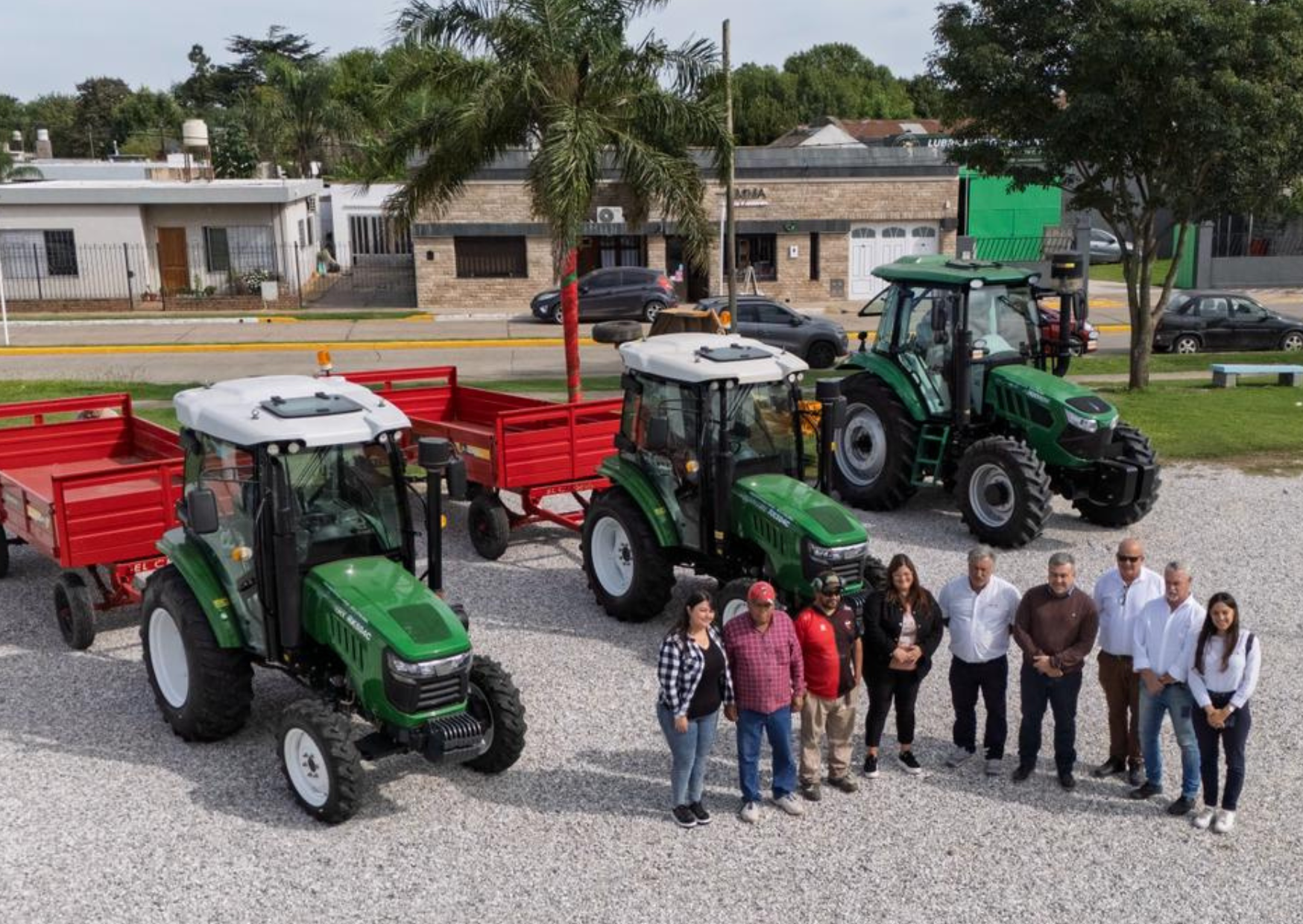 Fiorenza sumó tres tractores 0 km para servicios y obras públicas de Timbúes