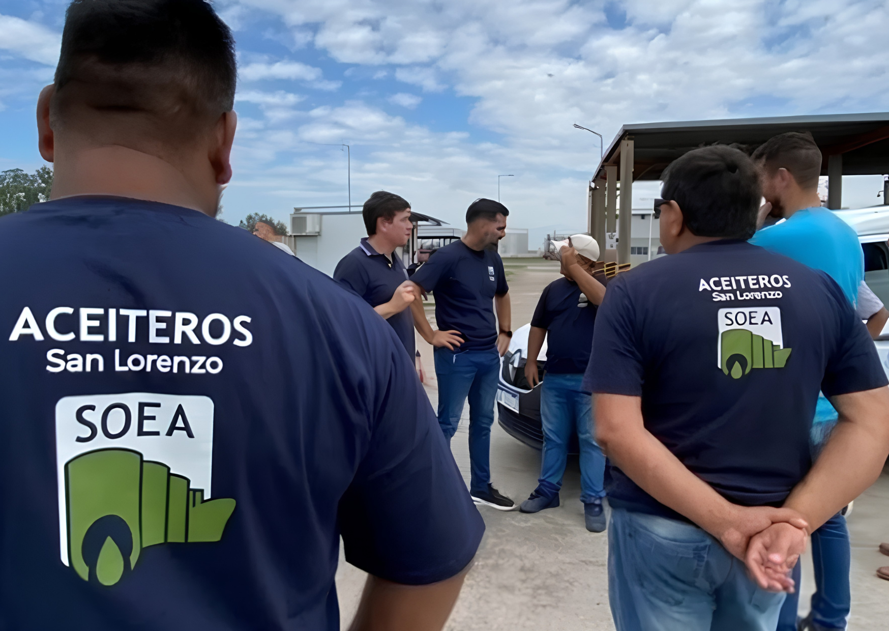 Aceiteros inició un paro por tiempo indeterminado en las terminales del cordón industrial