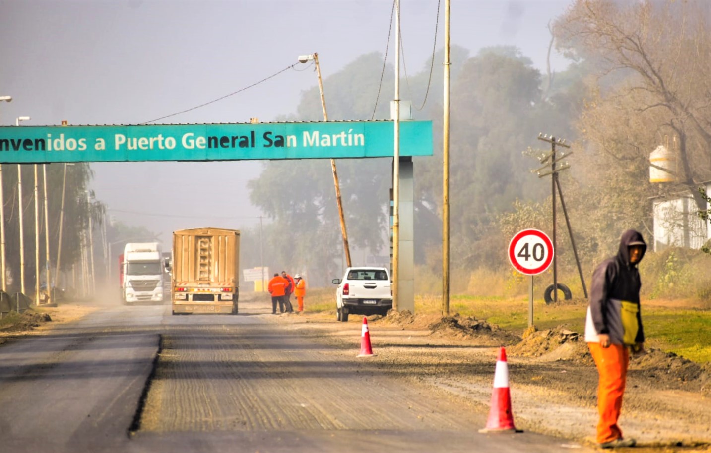 Arrancaron las obras de bacheo en la Ruta 11 en Puerto San Martín: habrá desvíos y demoras por dos semanas