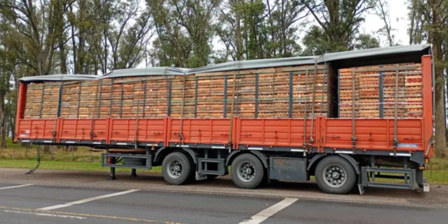 Secuestraron a un camionero entrerriano en Armstrong, lo liberaron en Bell Ville, le robaron el camión pero abandonaron la carga