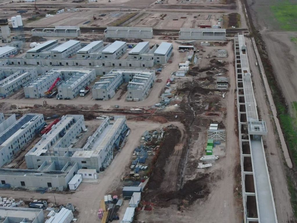 Vista aérea del megaproyecto Cárcel El Infierno en Piñero, la nueva unidad penitenciaria de máxima seguridad en Santa Fe.