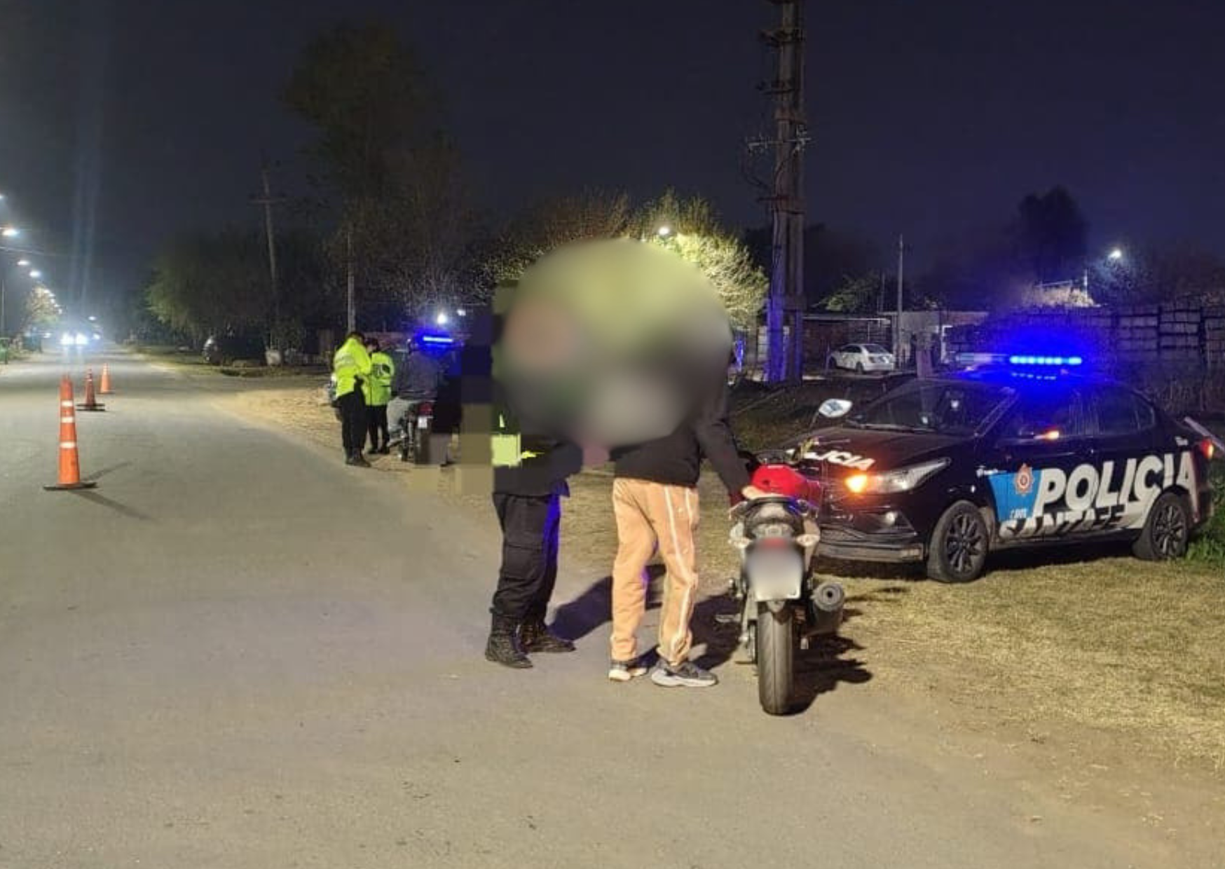 Despliegue masivo en San Lorenzo: identificaron a más de 160 personas en un operativo de saturación y cayó un sospechoso armado