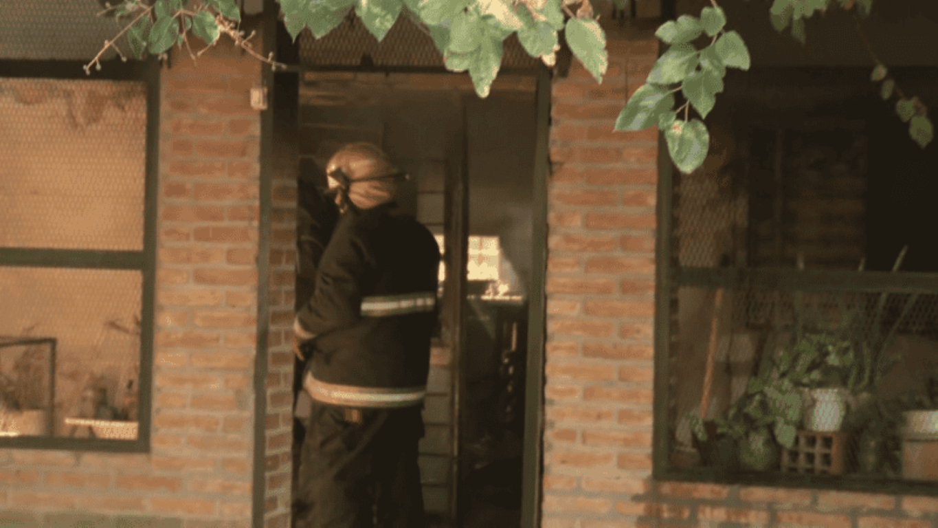 Una nena de 6 años salvó a su familia al dar la alarma durante un voraz incendio en Granadero Baigorria