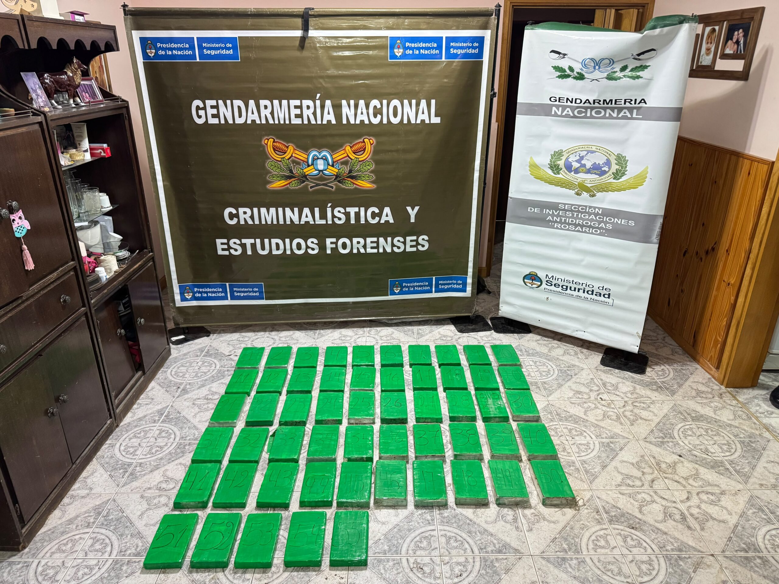 Incautan 55 kilogramos de cocaína en Roldán y detienen a integrante de una organización narcocriminal