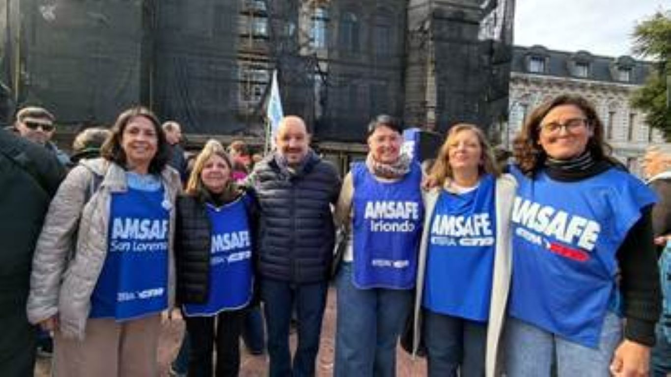 Amsafe presente en la jornada nacional de lucha convocada por Ctera en defensa de la educación pública