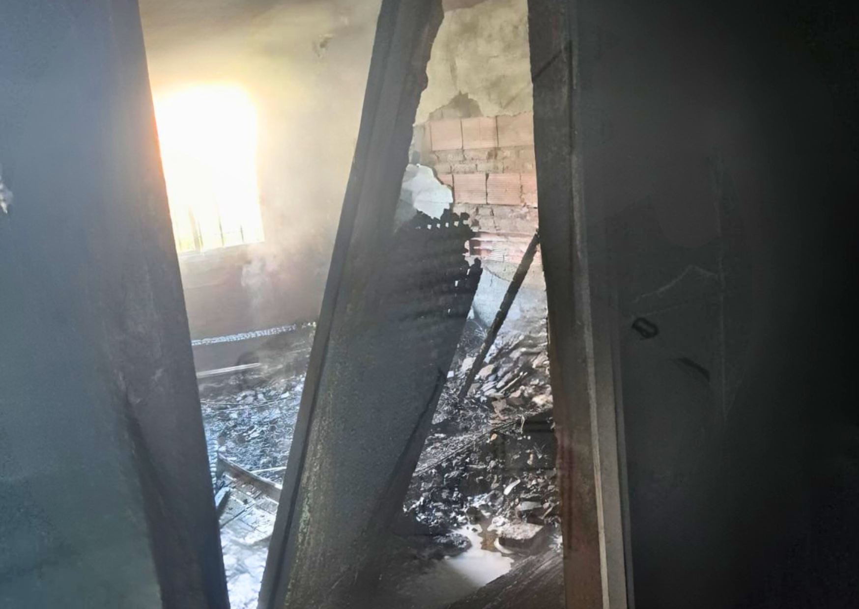 Campaña solidaria en San Lorenzo: convocan a la comunidad a ayudar a Kiara y Ulises tras perderlo todo en un incendio