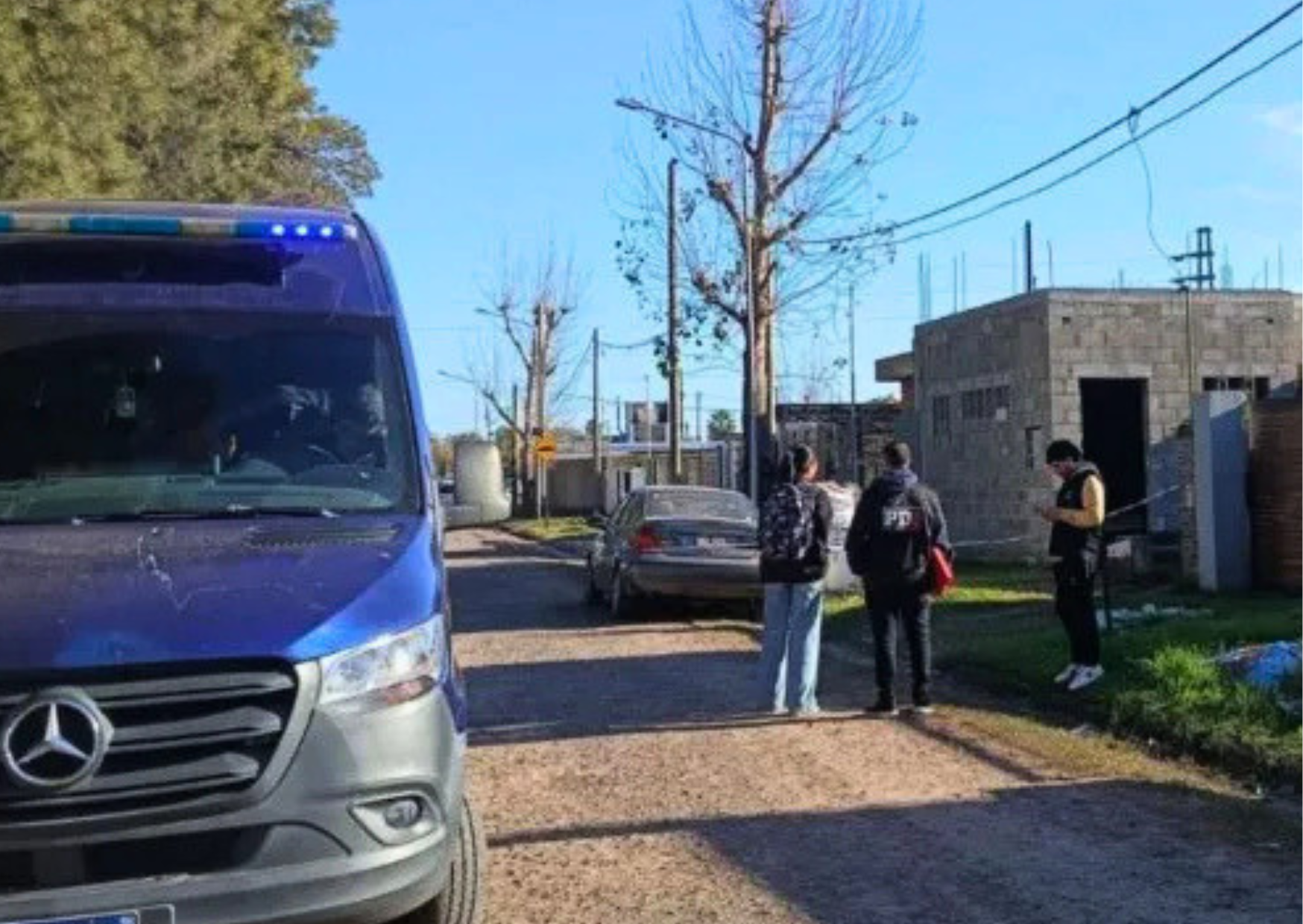 Operativo policial en la vivienda donde ocurrió la triple tragedia en General Lagos