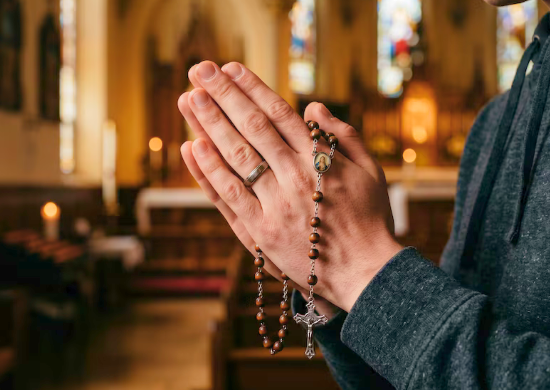 Radiografía de la fe en Argentina: un estudio de la UBA confirma la caída del catolicismo y el avance de los "sin religión"