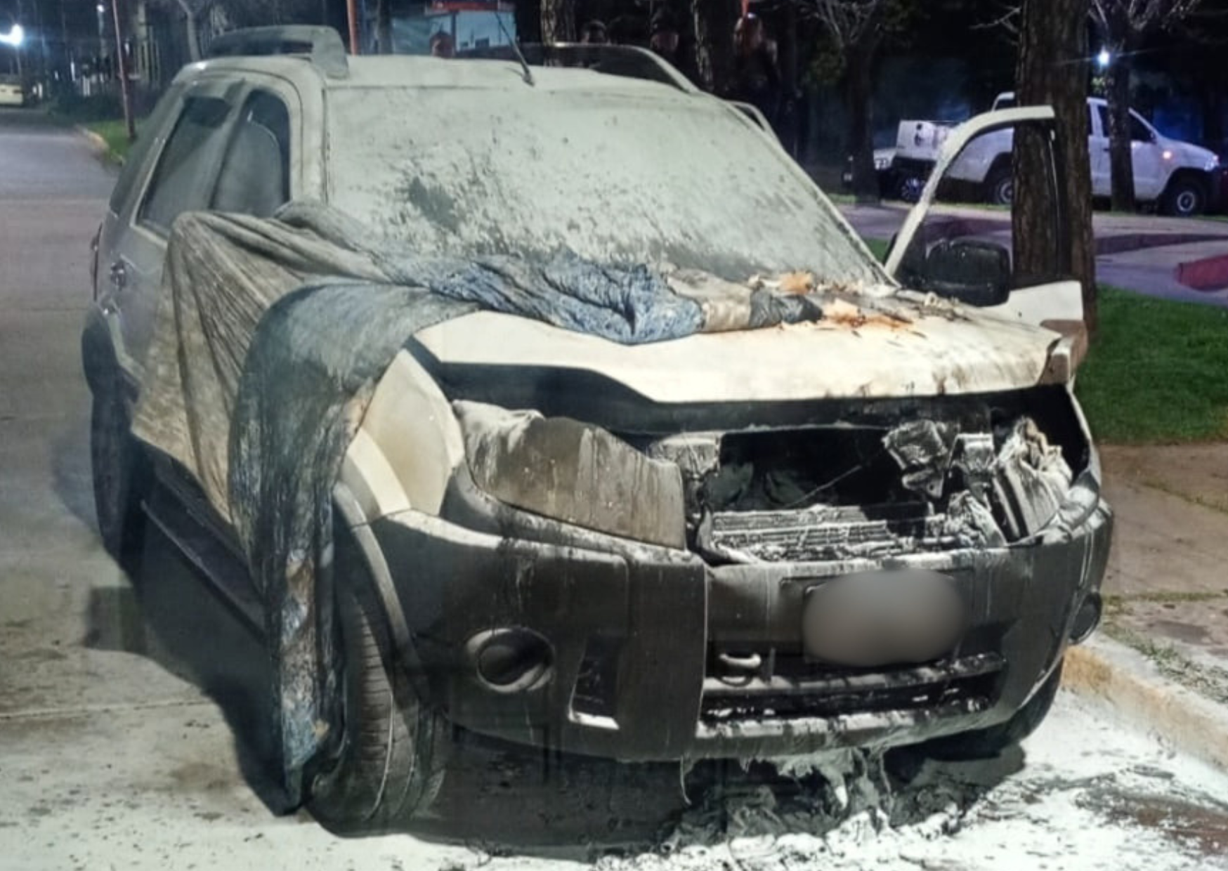 Se incendió una camioneta mientras circulaba por Puerto General San Martín