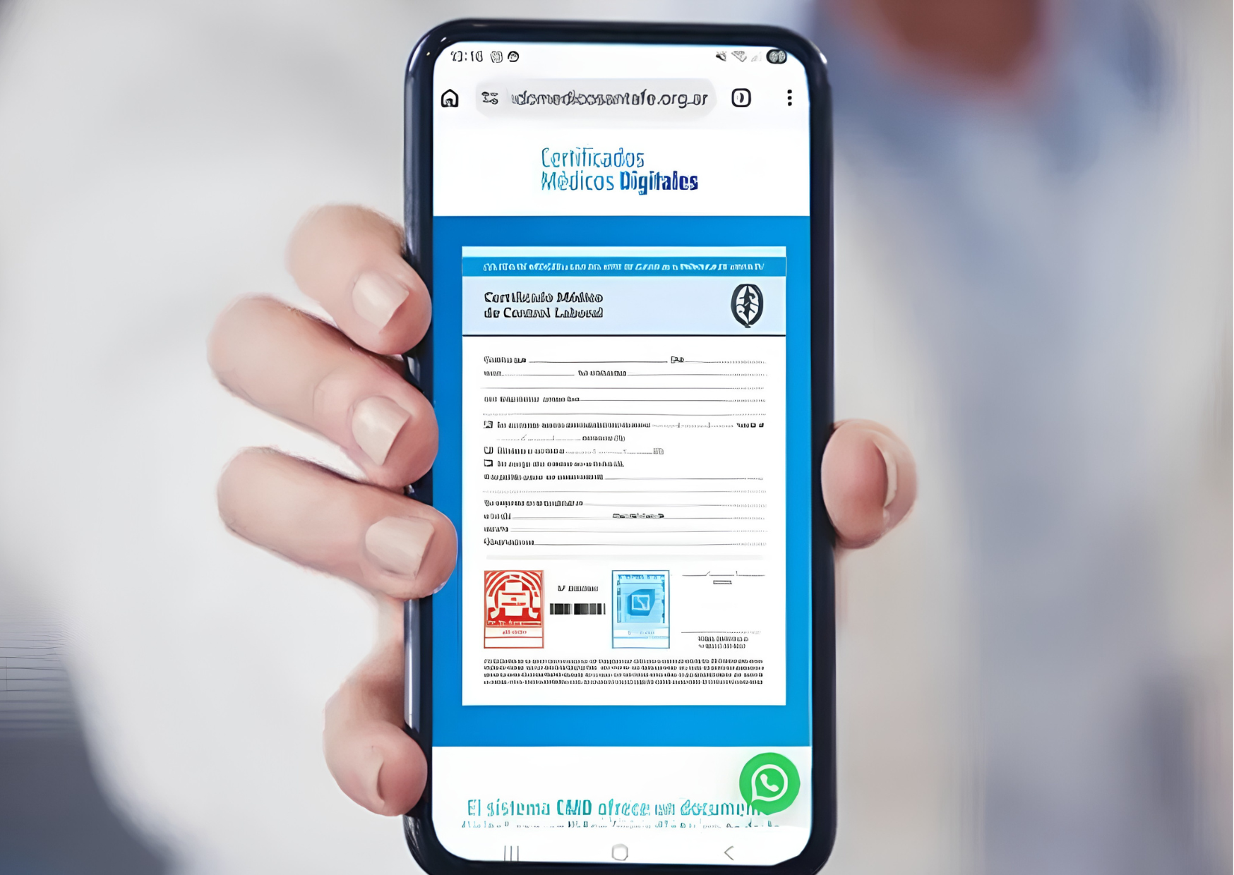 Médico utilizando el nuevo sistema de certificado médico digital en Santa Fe.