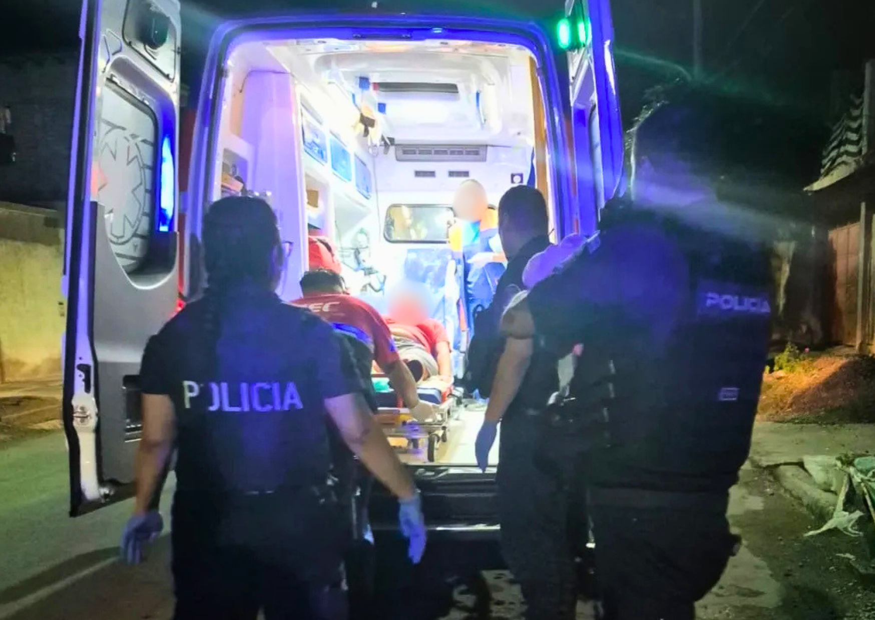 Policías auxiliaron a una joven que dio a luz en su vivienda de Capitán Bermúdez