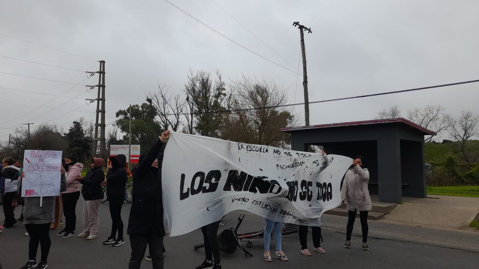 Fray Luis Beltrán: la comunidad de la Escuela 1014 reclamó seguridad tras las amenazas