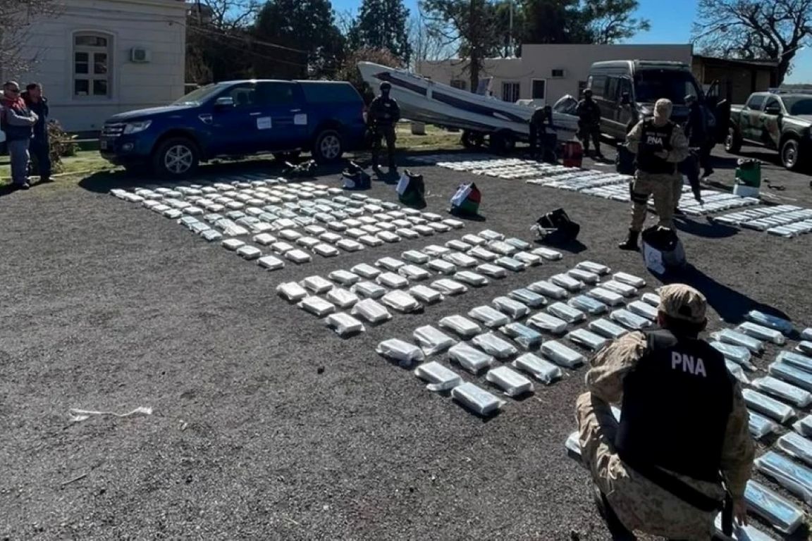 Prefectura secuestró casi 500 kilos de cocaína y desbarató una red que operaba, entre otras localidades, en Granadero Baigorria y Capitán Bermúdez
