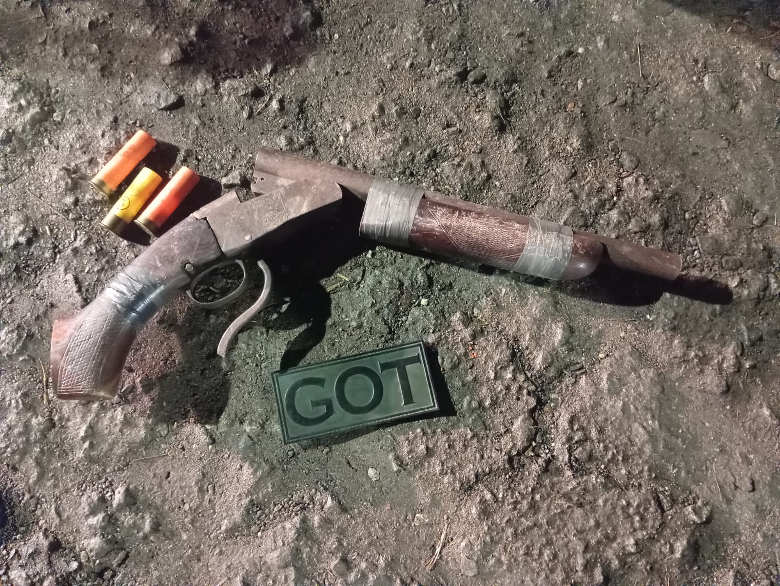 Dos personas fueron detenidas en San Lorenzo con un arma y 35 envoltorios con presunta droga