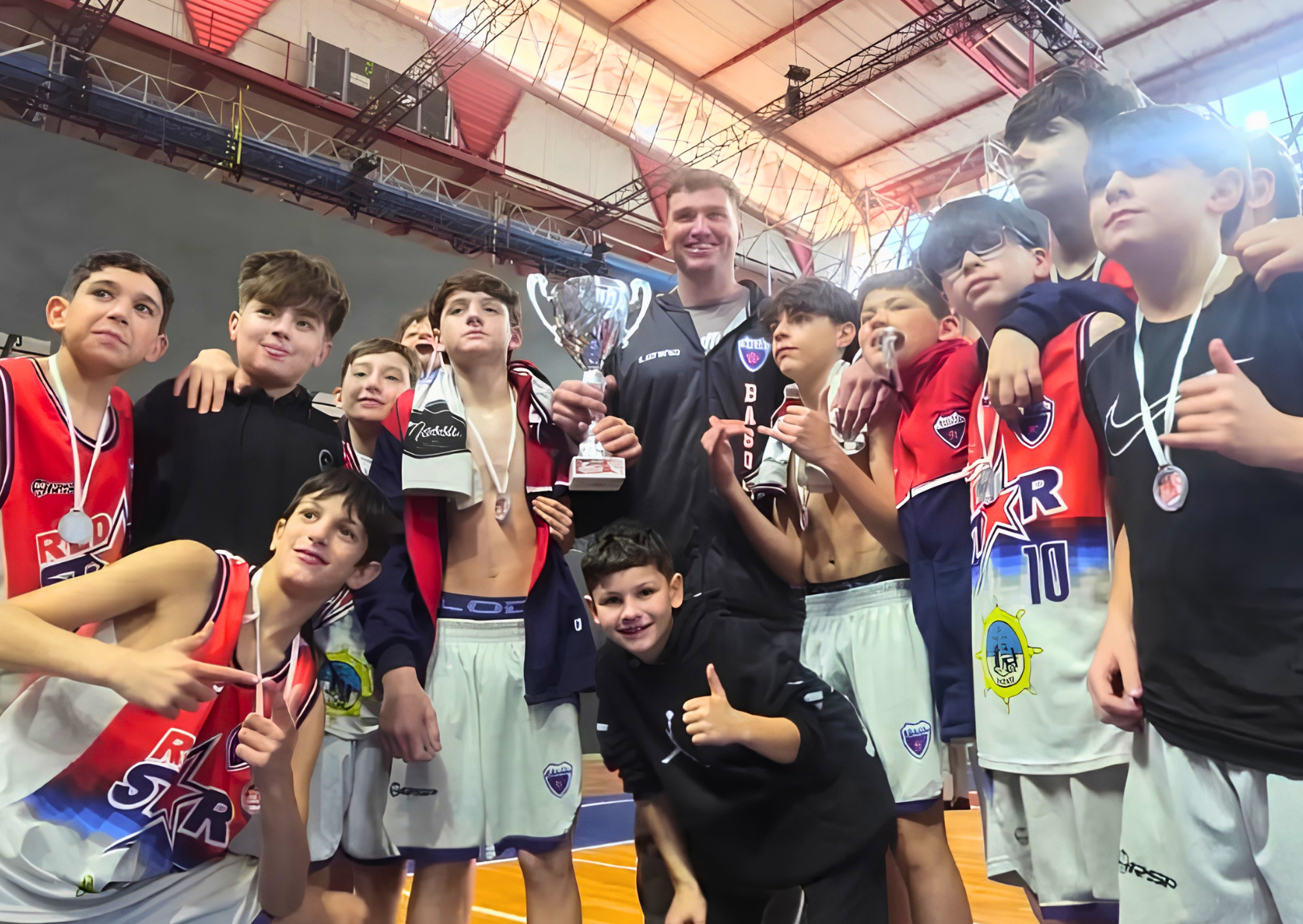 Red Star básquet campeón del Torneo Nacional U13 en Santa Fe