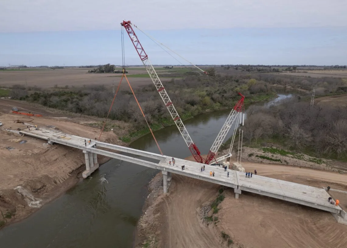 Entró en su etapa final la construcción del nuevo puente sobre el Río Carcarañá entre Oliveros y Timbúes