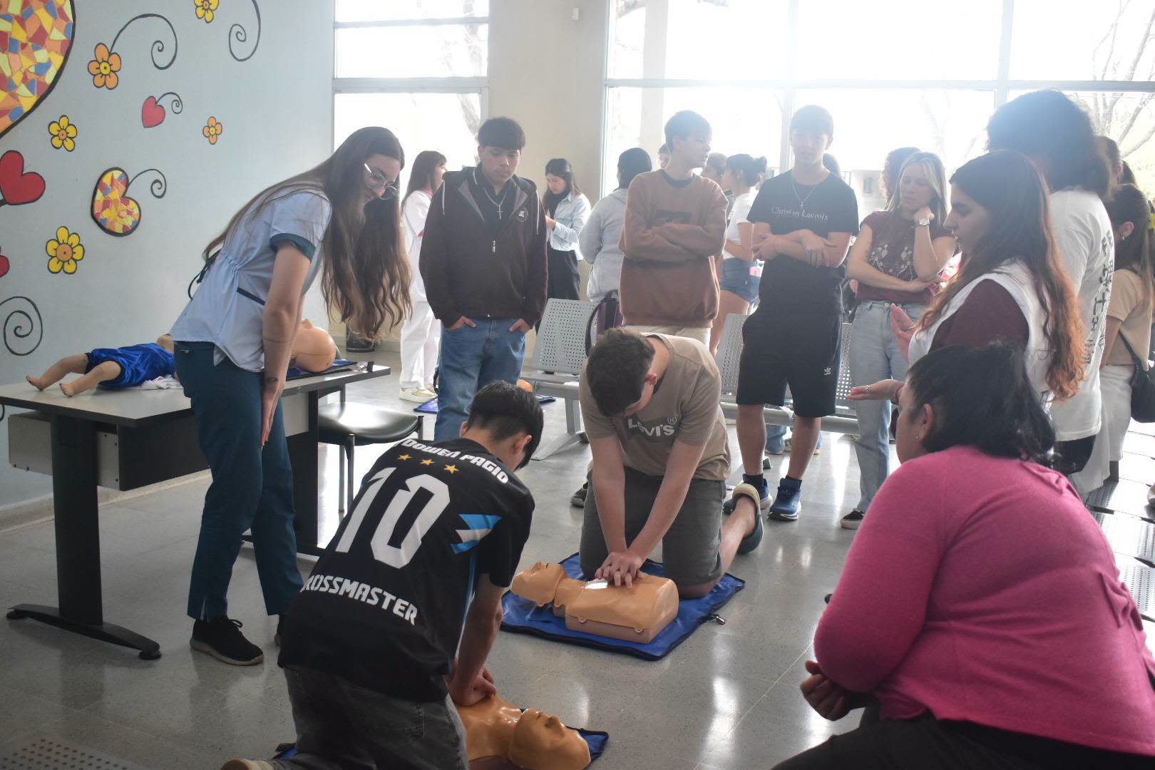 Puerto San Martín: Capacitan en RCP a empleados municipales y áreas estratégicas para responder ante emergencias médicas