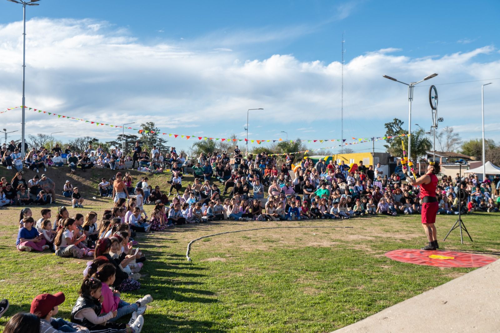 Timbúes vivió una tarde a pura diversión en el Parque Urbano por el Día del Niño