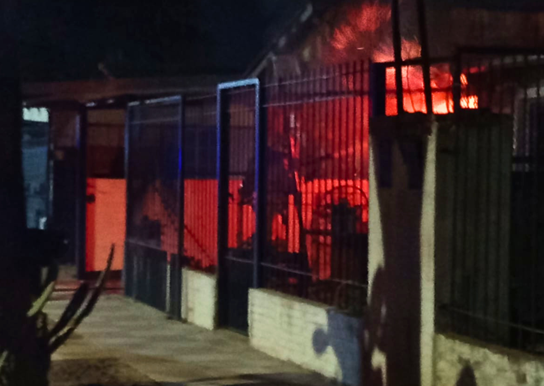 Campaña solidaria en Ricardone: piden ayuda para una jubilada que perdió su casa y su emprendimiento en un voraz incendio