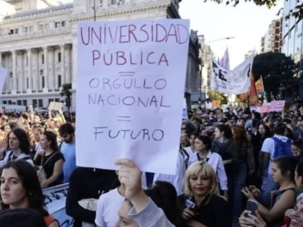 Paro universitario de 72 horas