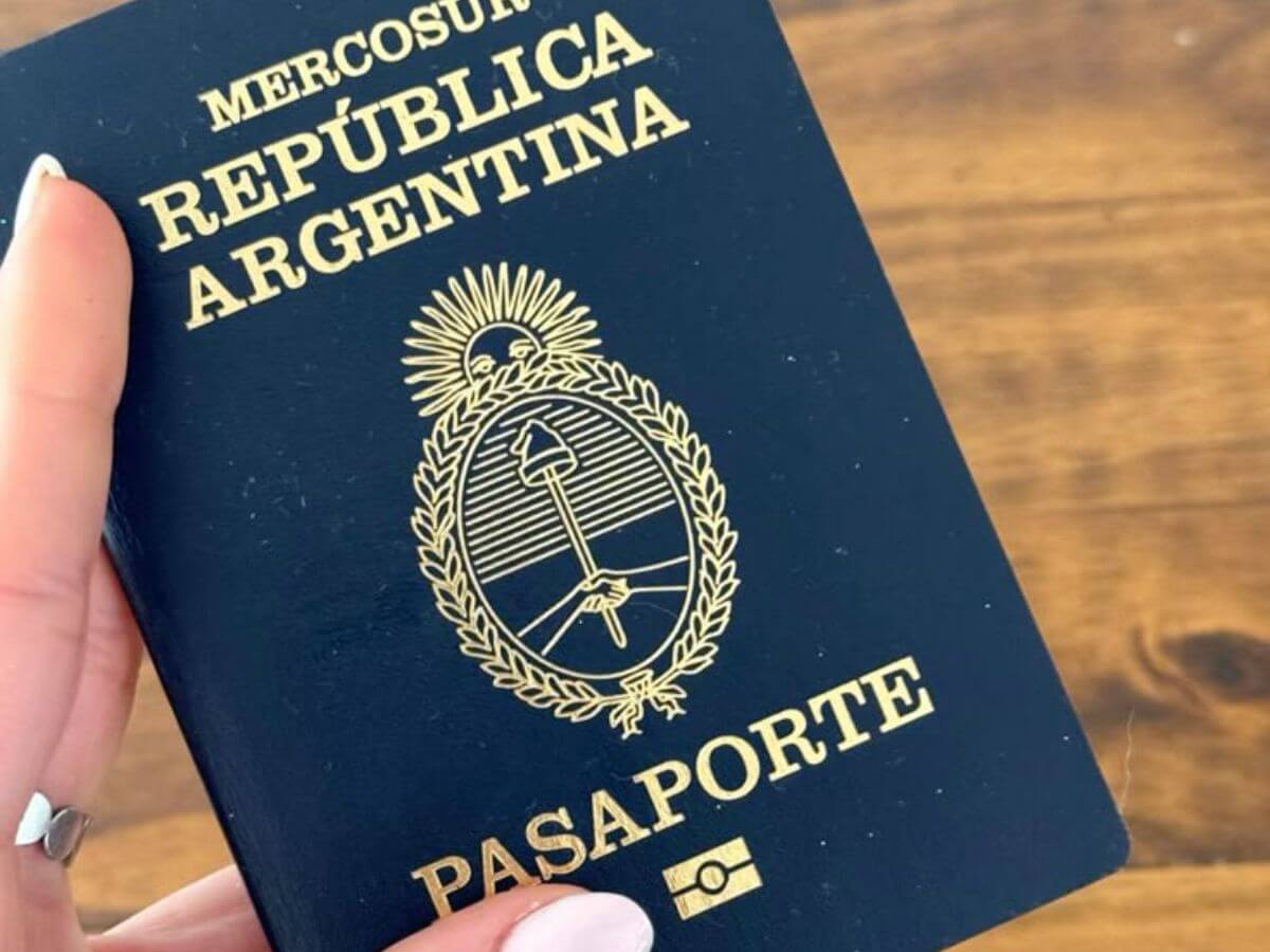 Pasaporte argentino: cuánto cuesta en septiembre de 2026 y qué opciones ofrece RENAPER