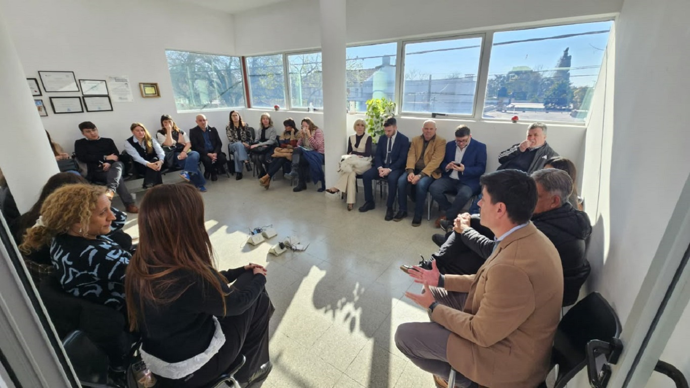 Redes de contención en San Lorenzo: reunión clave para fortalecer la protección de los derechos de la niñez y adolescencia