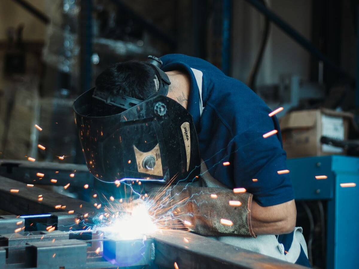 Menos máquinas y más presión sobre el empleo: las señales que preocupan a la industria de Santa Fe